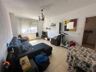 Pis  Bonaigua. Gran piso con 4 habitaciones, amplio balcon y ascensor!!!