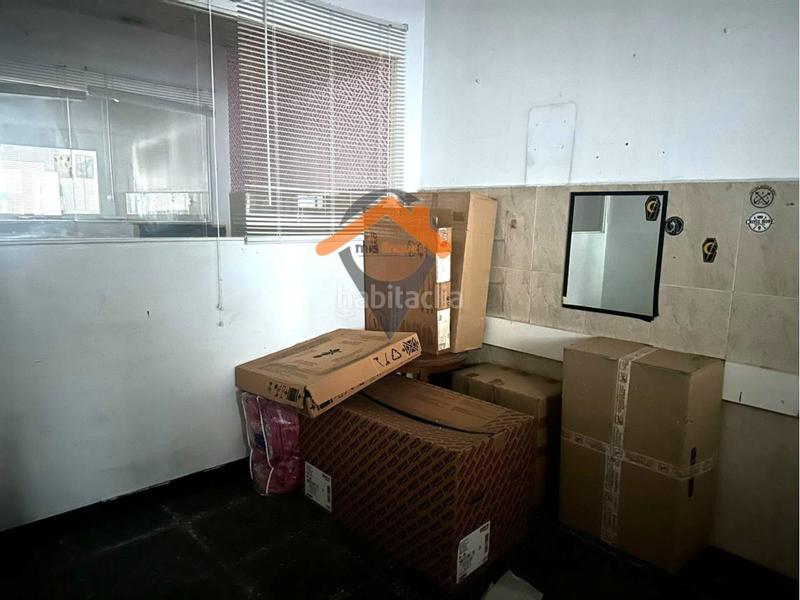 Foto 0fafad51-d115-4621-b09d-8514e967c0df. Lloguer local comercial a Centre Sabadell