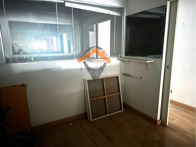 Foto 31a6aae4-5389-4fa4-92ec-7c3afa0d65c7. Lloguer local comercial a Centre Sabadell