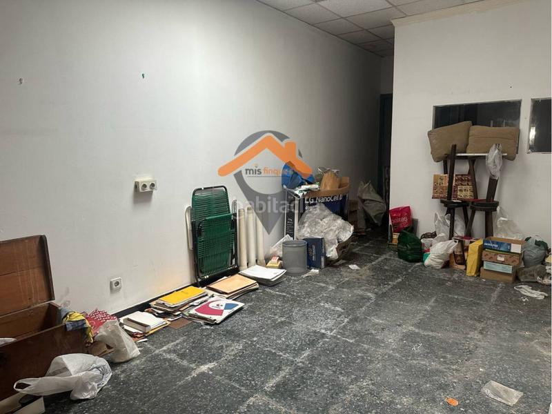 Foto 5d69c2c4-b3d1-47b0-9254-c2abde61f1e4. Lloguer local comercial a Centre Sabadell