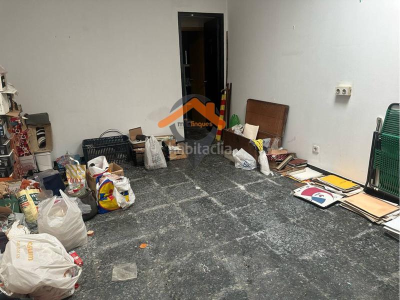 Foto 7741bfdd-9eea-48f6-832b-c05036fe6fed. Lloguer local comercial a Centre Sabadell