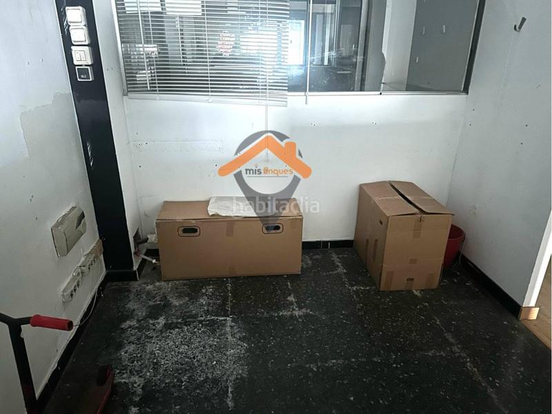 Foto d03b1209-4c56-4417-90b5-f95b86ed2eb3. Lloguer local comercial a Centre Sabadell