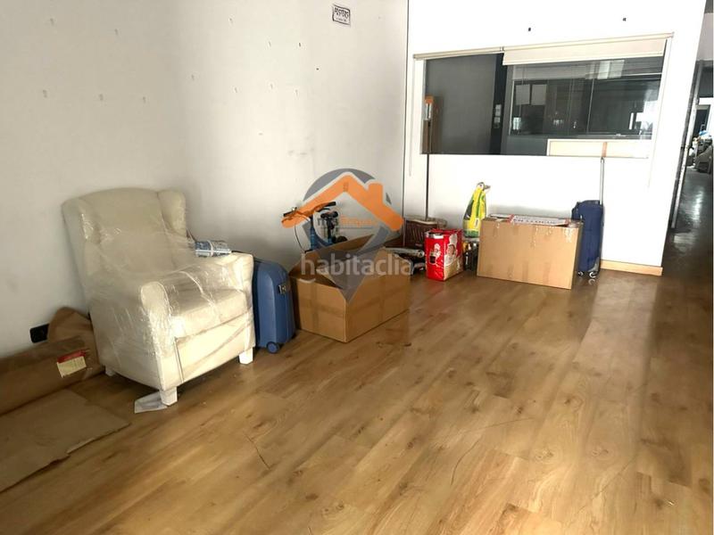 Foto e2263156-f6aa-4cbe-a1cd-3a740e934986. Lloguer local comercial a Centre Sabadell