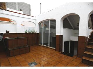 Flat  Pintor vilà puig. Planta baja reformada!! con patio y terraza en elcentro de sant