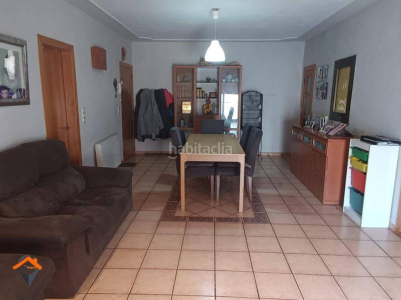 Foto ec49ec42-887a-4501-b018-9fe02c507737. Piso  de 92m con tal solo 2 vecinos! en Ca n'Oriac Sabadell