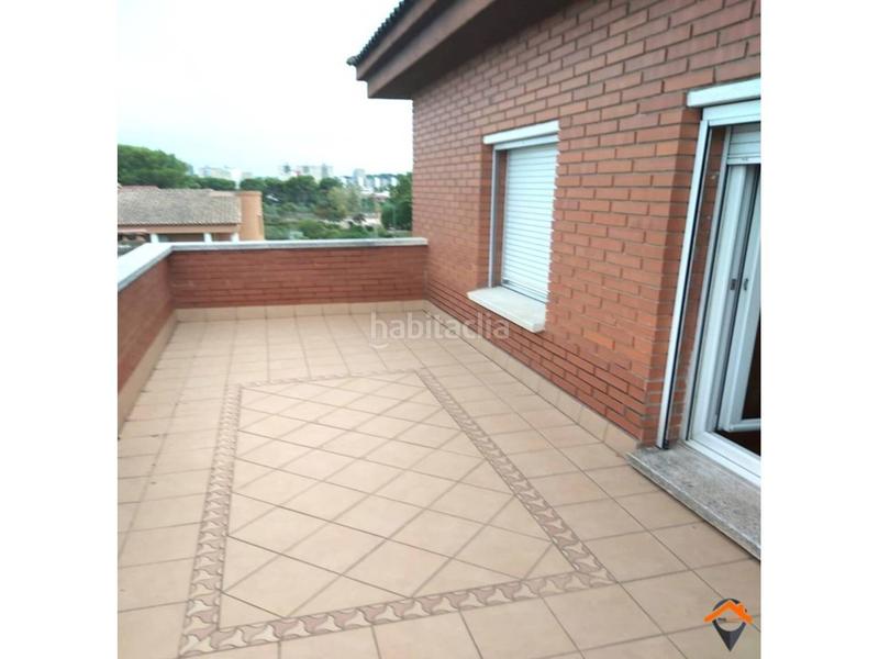 Foto cbbd9ae7-6b48-4a9d-a88d-3bf7408dc51c. Maison avec chauffage parking piscine dans Can Serra Barberà del Vallès