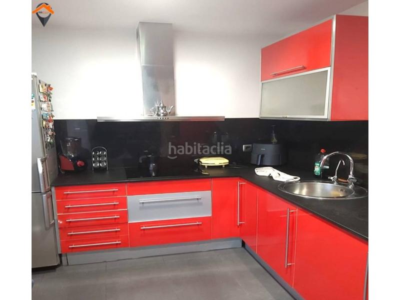 Foto e1eee99f-797c-44dc-aa95-7266dfa628e5. Maison avec chauffage parking piscine dans Can Serra Barberà del Vallès