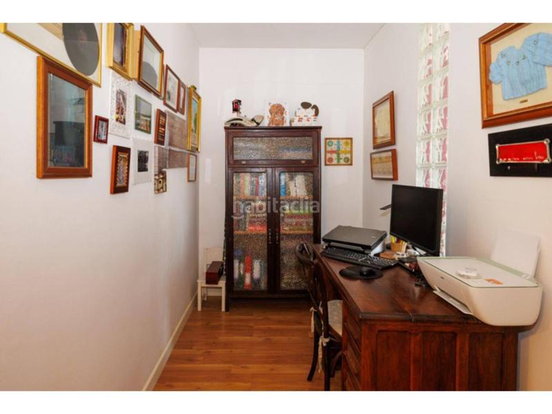 Foto e6dcbcf3-60ff-4409-a63c-93595ec93ec4. Haus mit heizung parking pool in Centre Sant Quirze del Vallès