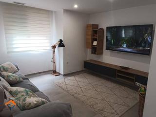 Piso  Costabona. Gran piso reformado con parquing y zona comunitaria!!!