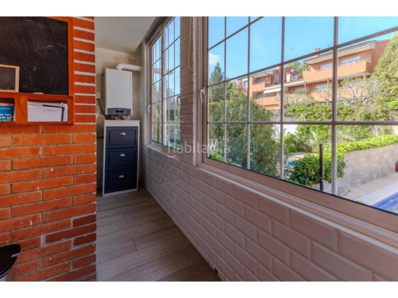 Foto 13b91e5d-68ff-4386-a165-e0e6b174cedc. Casa amb calefacció aparcament piscina a Centre Sant Quirze del Vallès