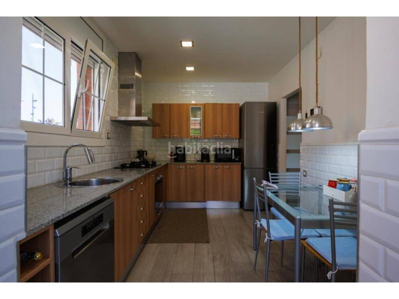 Foto 31d41549-a700-47f0-8517-1bb0376b4bb7. Casa amb calefacció aparcament piscina a Centre Sant Quirze del Vallès