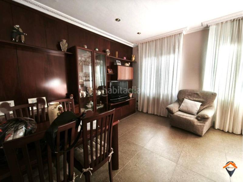 Foto d4cda89d-c4bf-4977-93e2-2db013353b5a. Etagenwohnung mit heizung in Les Termes Sabadell