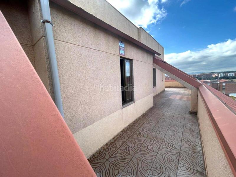 Foto e98789a7-075e-4718-bc74-4d19a296c722. Dachwohnung mit heizung parking in Ca n'Oriac Sabadell