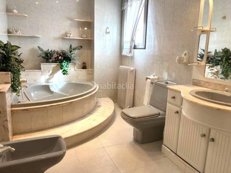 Foto affac910-7244-49d7-98a0-88f43ad3d531. Àtic amb calefacció aparcament a Ca n'Oriac Sabadell