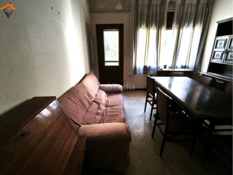 Foto 175aba40-fa78-43dc-b90a-7d2535be3b64. Haus mit heizung parking in Torre-romeu Sabadell