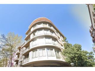 Appartamento  República. Piso a condicionar a su gusto en el centro de sabadell!!!