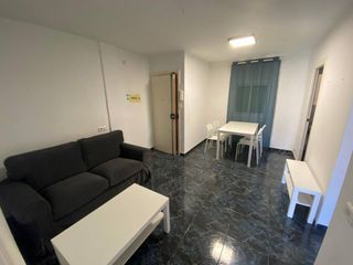 Etagenwohnung  Carretera terrassa. Luminoso piso reformado con balcón en excelente ubicación