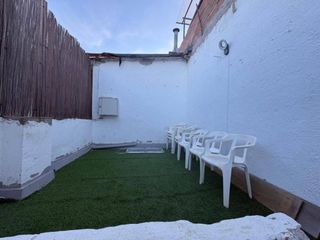 Pis  Calle candanchú. Planta baja con entrada independiente con patio y terraza