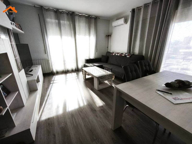 Foto 225e9a3e-8f16-448c-93f4-43402bd92189. Pis amb calefacció aparcament a Eixample Sabadell