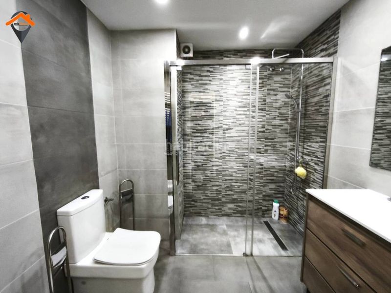 Foto c6147f03-027a-4105-97bd-897b55b3839d. Pis amb calefacció aparcament a Eixample Sabadell