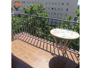 Piso  Calle antoni maura. Piso de 4 hab. con balcón y ascensor