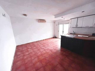Etagenwohnung  Paseo doctor moragas. Acogedor apartamento en pleno centro de barbera del valles