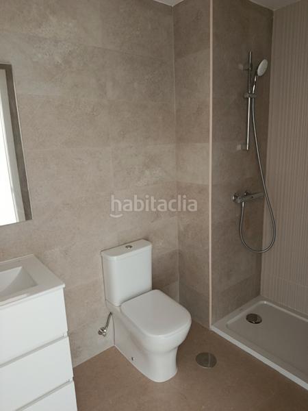 Foto d8b465de-c12f-4ebb-81cd-5d1ac35b1b63. Àtic amb aparcament piscina a Los Castillejos - La Trinidad Málaga
