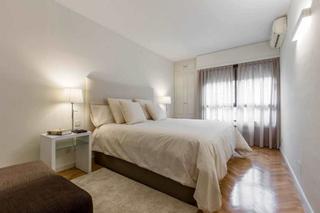 Location Appartement  Calle madrid