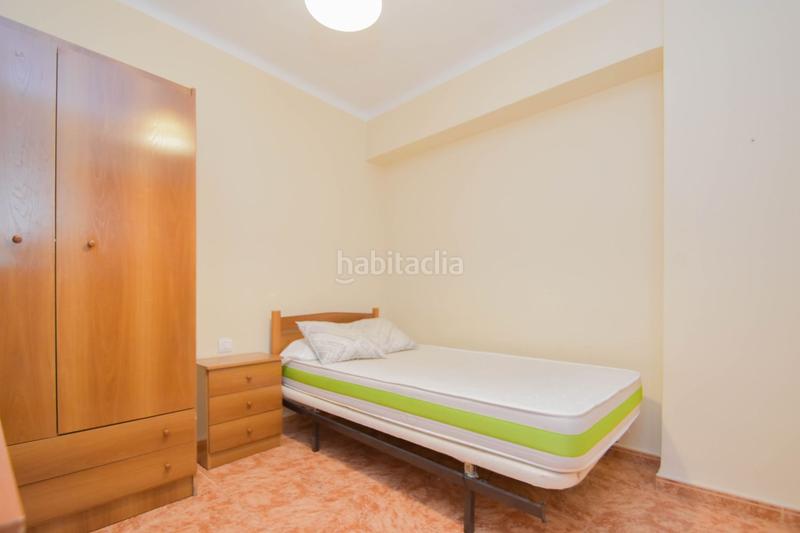 Foto 1e6a4537-f872-4d9d-8888-b88b94b8d4ad. Piso  en venta en Camino de Ronda, 4 dormitorios. en Granada