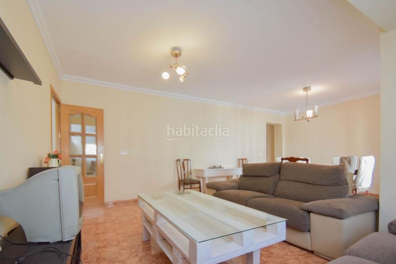 Foto 7c3ca0e5-d5d7-4efd-a37d-eceb39b3aae9. Piso  en venta en Camino de Ronda, 4 dormitorios. en Granada