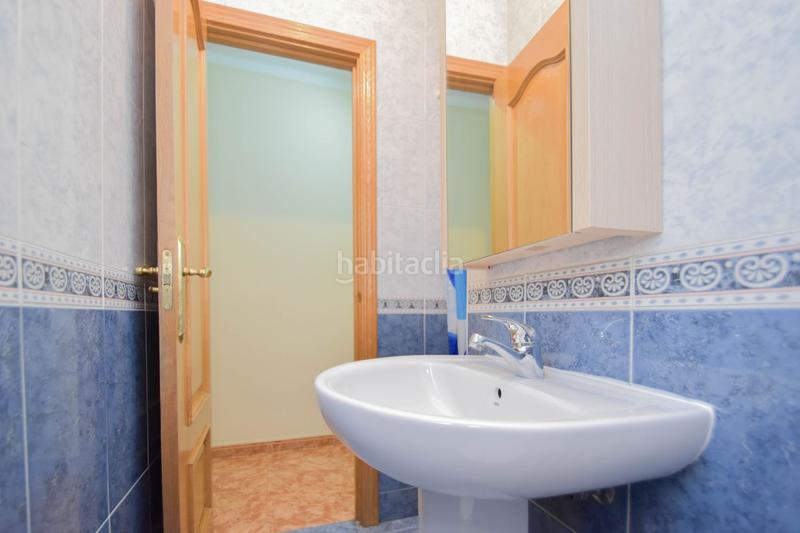 Foto bced684a-ad99-4752-af52-13289ec885e9. Piso  en venta en Camino de Ronda, 4 dormitorios. en Granada