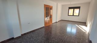 Location Maison jumelée à Las Flores - Huerta. Casa adosada en alquiler en gabia la chica, 3 dormitorios.