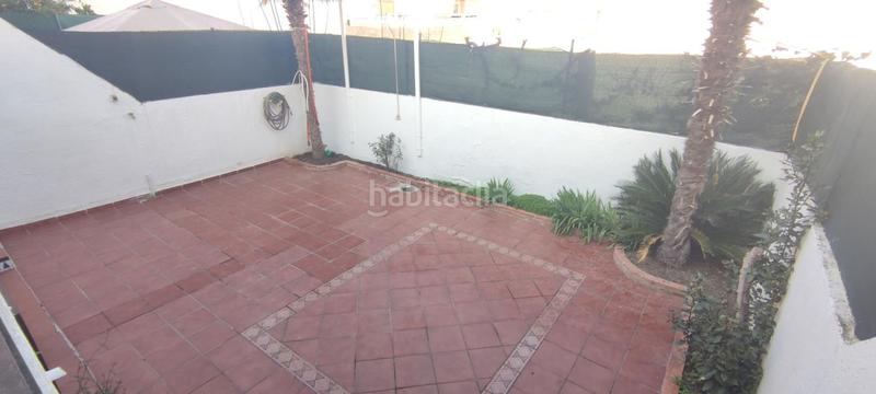 Foto 2b345fab-6e06-42b9-9e39-77deac9a2c62. Location maison jumelée avec parking dans Residencial Triana - Barrio Alto Gabias (Las)