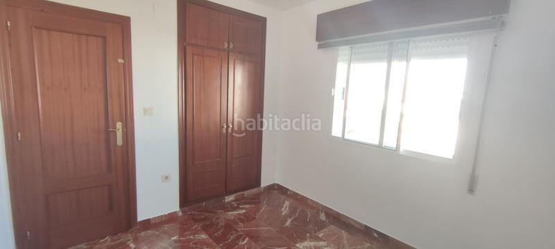 Foto 2e23d34c-8bfd-48b6-ad99-e34ed48f2251. Location maison jumelée avec parking dans Residencial Triana - Barrio Alto Gabias (Las)
