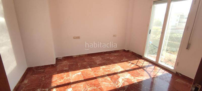 Foto ac06e7f4-5324-4694-b717-fb55b2b64b7a. Location maison jumelée avec parking dans Residencial Triana - Barrio Alto Gabias (Las)
