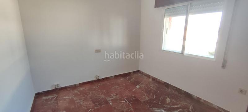 Foto d27bf8a3-47ab-4583-a02b-c5f9e20571d6. Location maison jumelée avec parking dans Residencial Triana - Barrio Alto Gabias (Las)