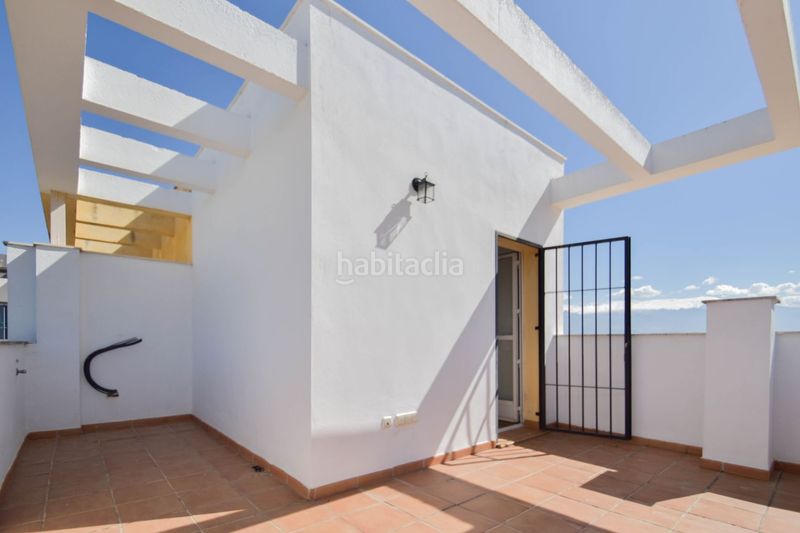 Foto 6636f85a-db8d-4a82-939d-b0246e8dca4d. Casa adossada amb aparcament piscina a San Francisco - El Chorrillo Gabias (Las)