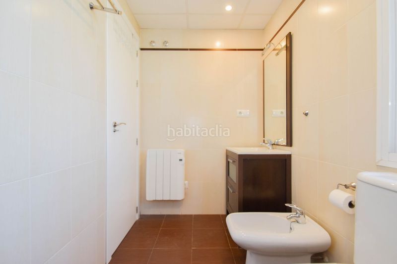 Foto 787a19be-baa2-4b35-868f-4aef486fe7fb. Casa adossada amb aparcament piscina a San Francisco - El Chorrillo Gabias (Las)