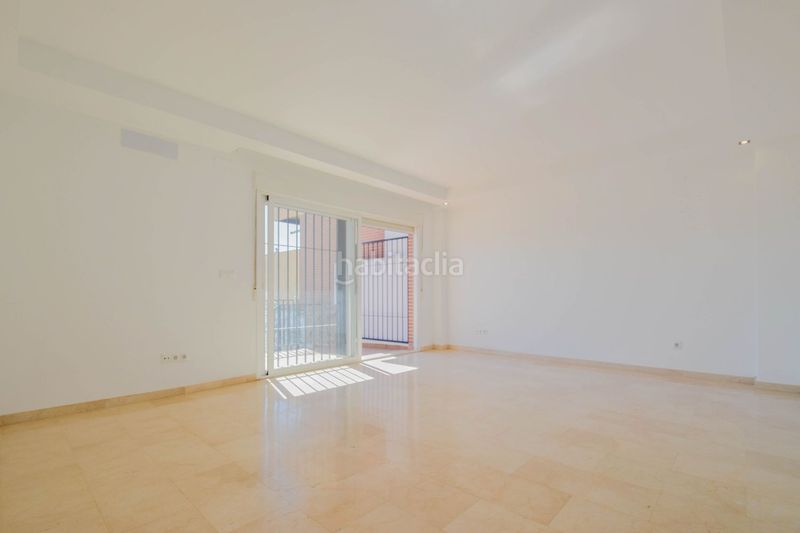 Foto 8311a7f0-2b64-4955-a8c8-e318802c480b. Casa adossada amb aparcament piscina a San Francisco - El Chorrillo Gabias (Las)