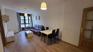 Affitto Appartamento in Residencial Triana - Barrio Alto. Piso en alquiler en centro, 2 dormitorios.