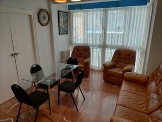 Miete Etagenwohnung  Calle mesones. Piso 3 dormitorios centro para estudiantes