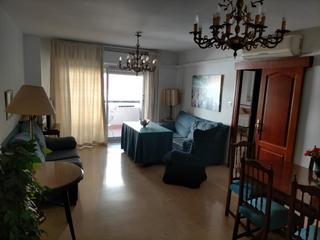 Miete Etagenwohnung  Ancha de gracia. Piso céntrico amueblado