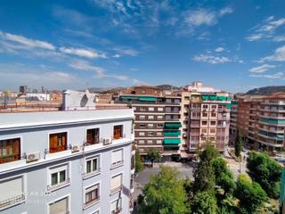 Location Attique  Plaza de gran capitán 2b. Atico en alquiler céntrico