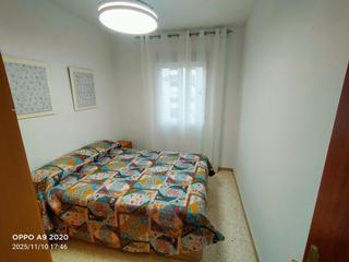 Rent Flat  Calle pintor soriano quiros. Piso en alquiler junto a bomberos zona norte