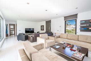 Xalet  Calle limones del lagarejo. Villa de diseño en la zona del lagartejo, puiscina y garaje para