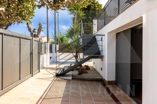 Casa en Roda de Barà. Una gran casa para 2 familias
