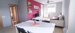 Location Appartement  Carrer gral prim. Alquiler temporada en roda de bara  la barquera septiembre a jul