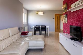 Location Appartement  Carrer gral prim. Alquiler temporada en roda de bara  la barquera septiembre a jul