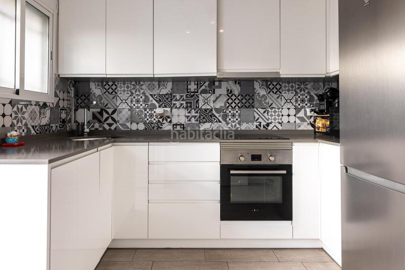 Foto 661845ba-5022-4faf-8c2f-282888e685b0. Casa adosada casa esquinera, muy cerca de la playa, ideal parejas en Vendrell (El)