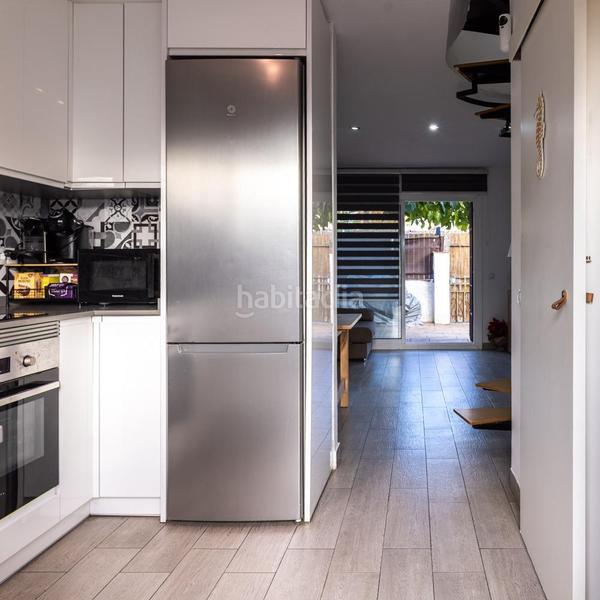 Foto 7cadd2ad-143b-4fb9-a6a4-ed0497cd7014. Casa adosada casa esquinera, muy cerca de la playa, ideal parejas en Vendrell (El)